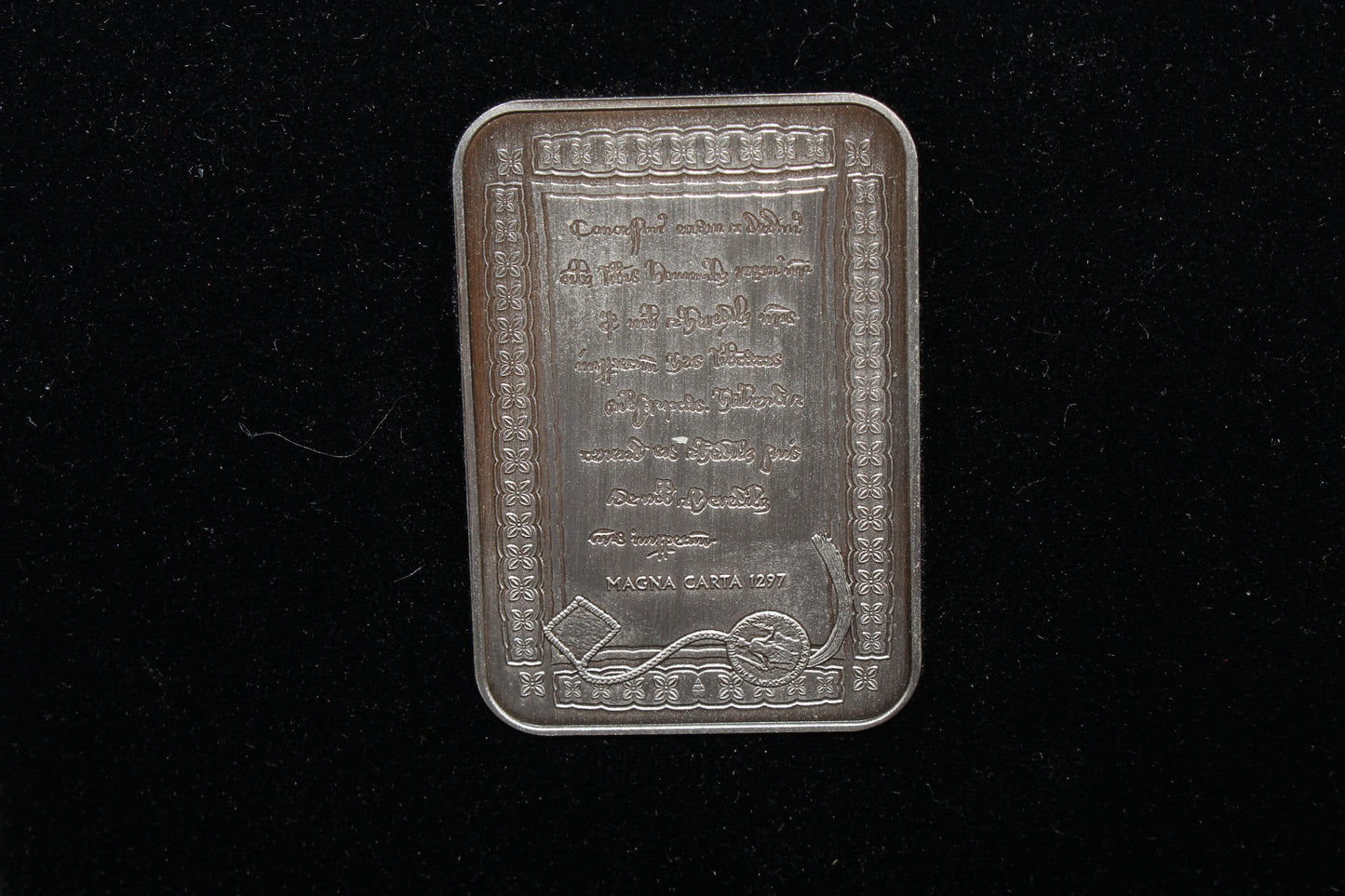 2015 Magna Carta 800th Anniversary $5 Antique Rectangular Silver Coin
