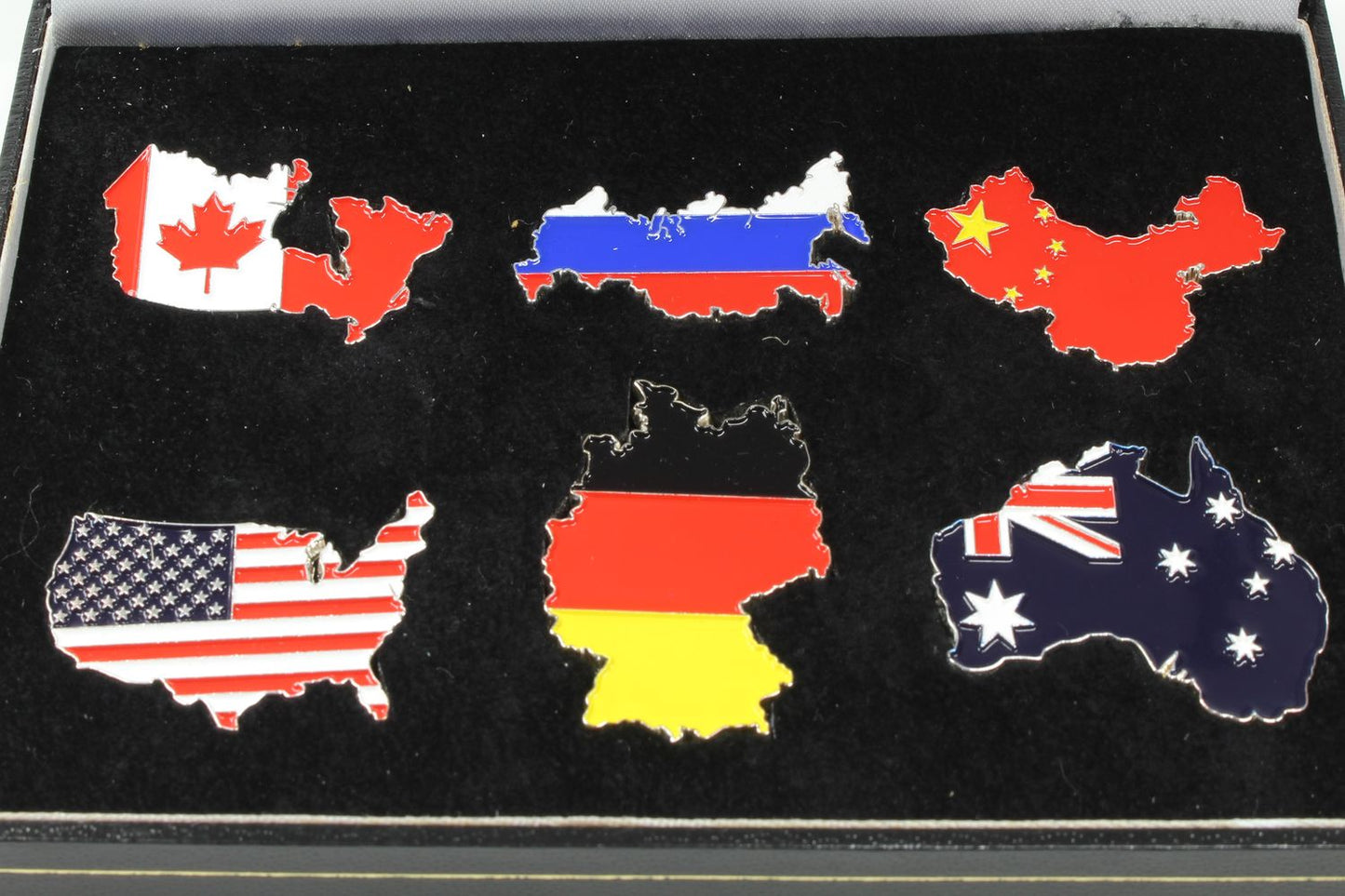 2013 $1 Somalia Great Nations of the World Six Map Shaped silver plate + enamel