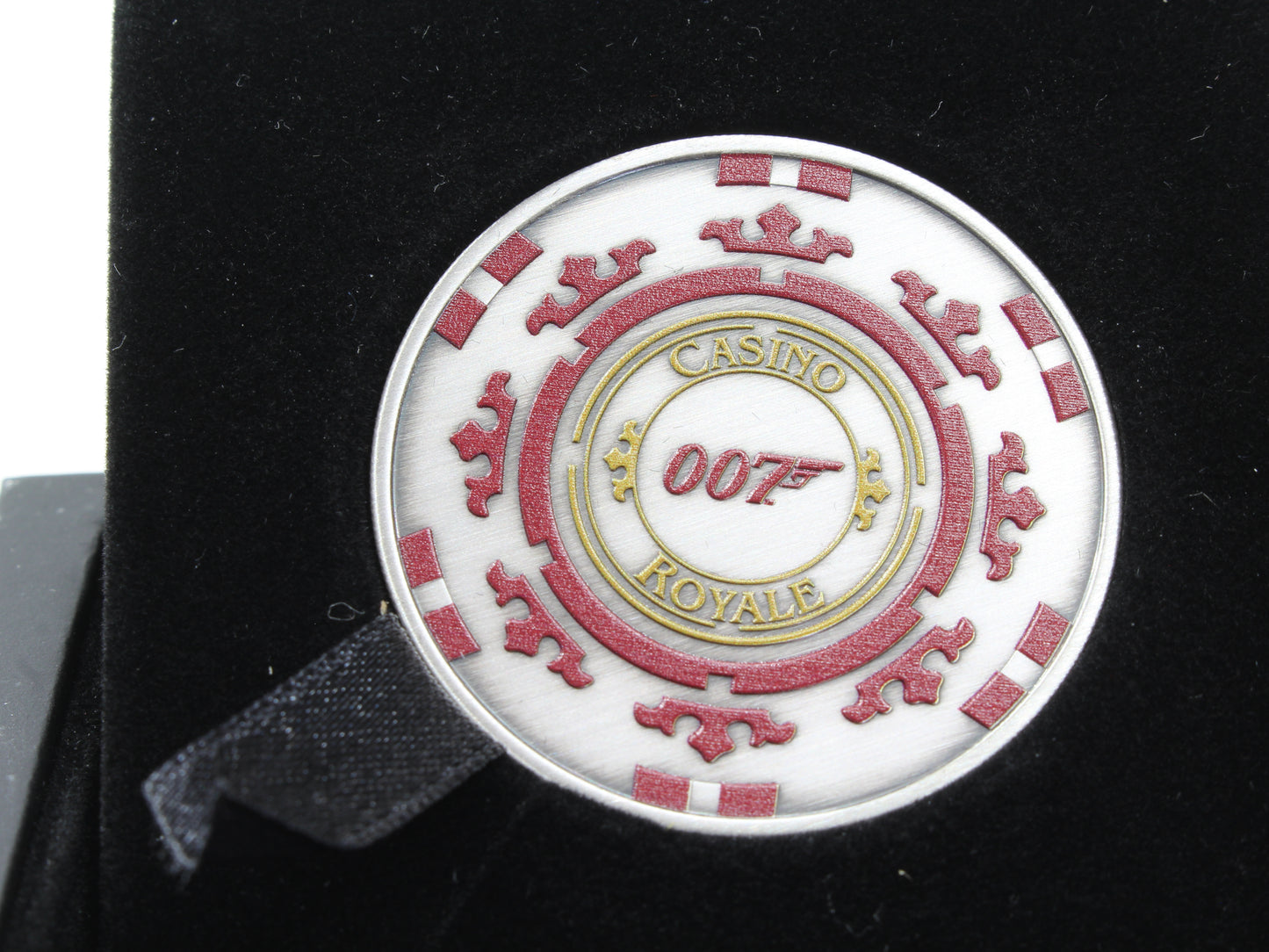 2023 Tuvalu $1 James Bond 007 Casino Royale 1Oz Silver Antiqued Coloured Coin