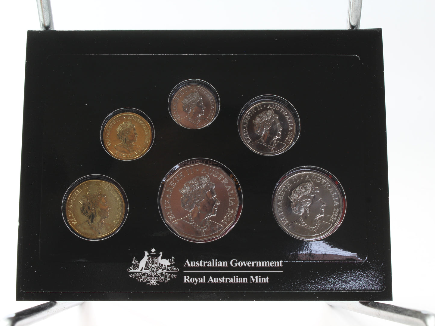 2021 Australia Mint Coin Set Includes Coloured $2 Coin