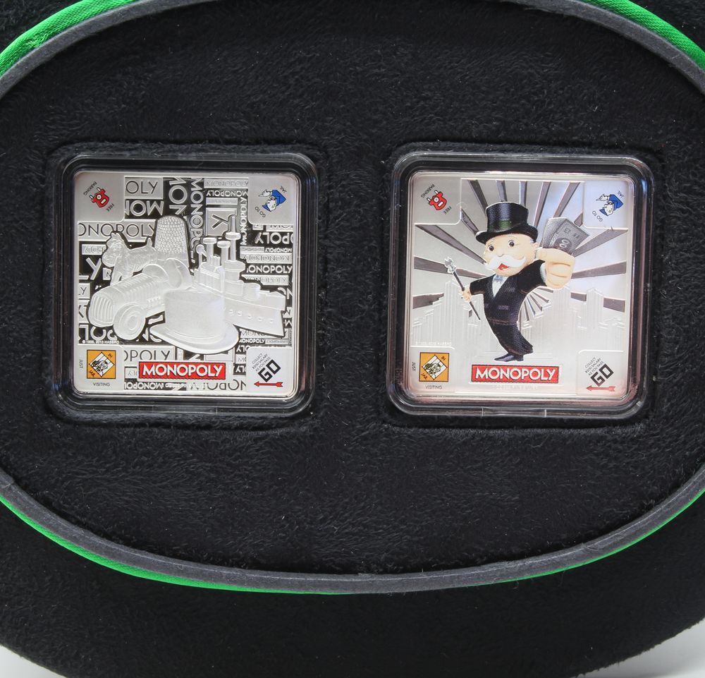 2013 Niue Monopoly 2x 1oz Silver Coin Set New Zealand Mint Hasbro TopHat Display