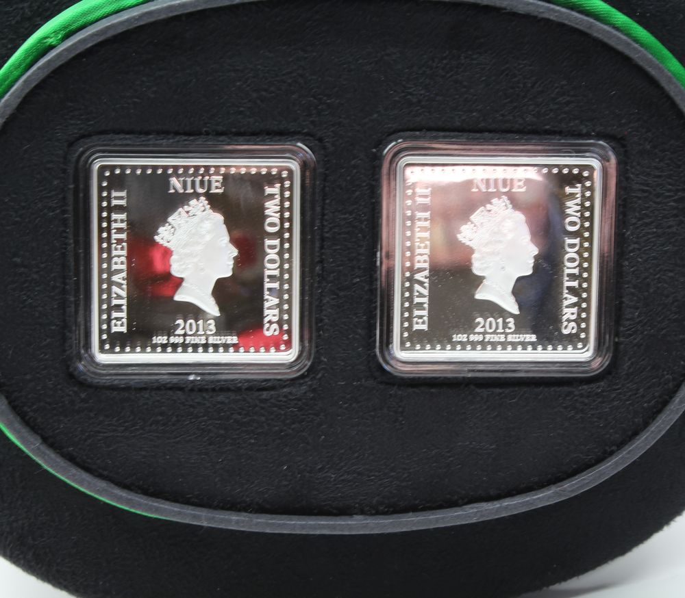 2013 Niue Monopoly 2x 1oz Silver Coin Set New Zealand Mint Hasbro TopHat Display